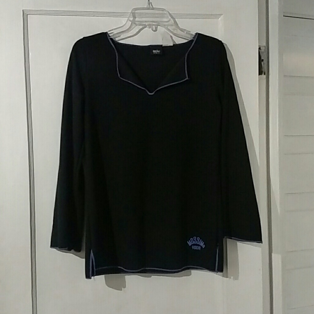 Size small Mossimo Yoga shirt